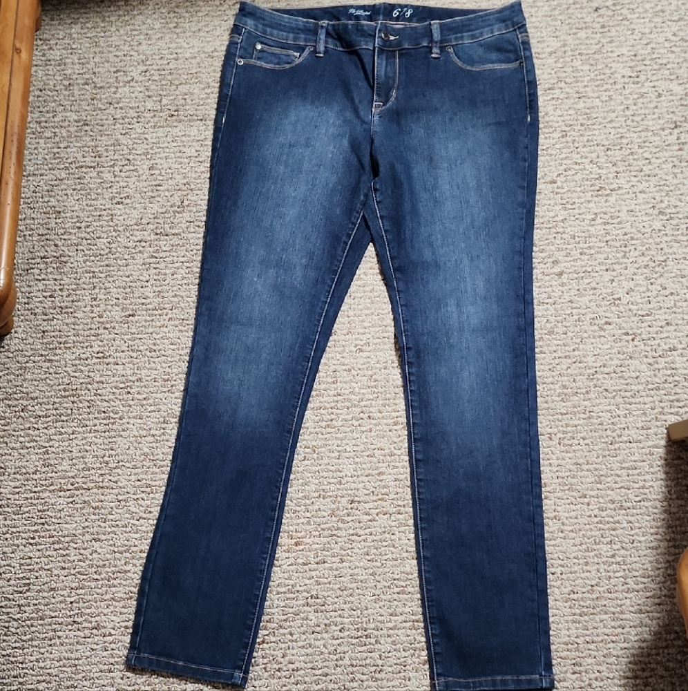 NWOT The Limited Denim 678 Indigo Skinny Jeans